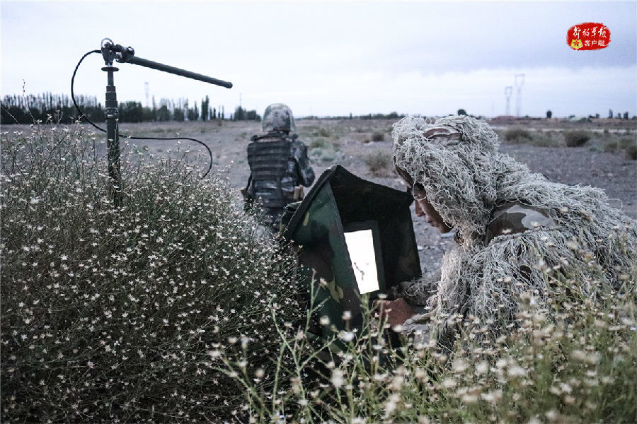 伪装隐蔽侦察,情报回传处理,重要目标破袭,战场紧急救护……初秋,驻训