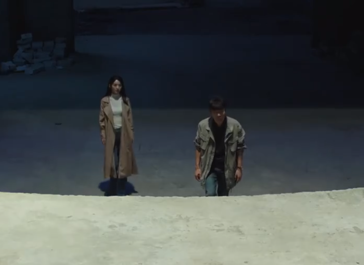 赵丽颖|赵丽颖《谁是凶手》再度演绎反派角色，穿白大褂笑容瘆人，让人直起鸡皮疙瘩