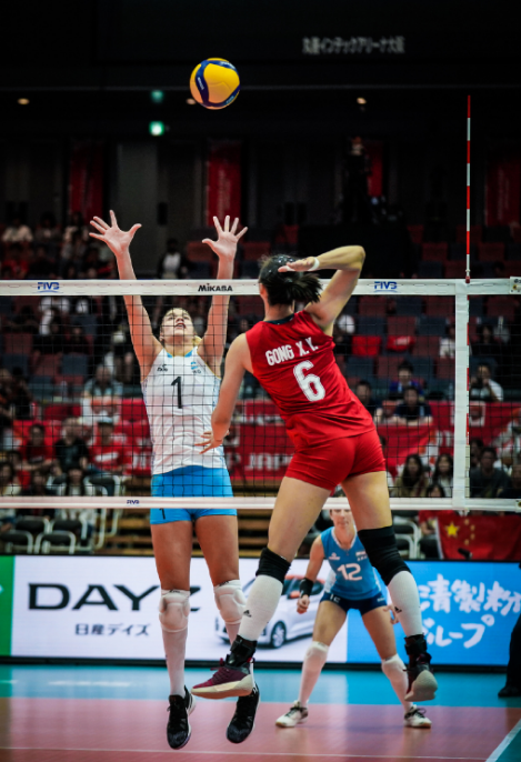 接应二传龚翔宇