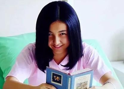 赵丽颖|赵丽颖《谁是凶手》再度演绎反派角色，穿白大褂笑容瘆人，让人直起鸡皮疙瘩