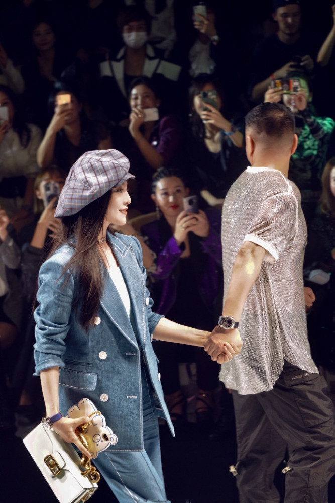 范冰冰|范冰冰为复出太拼了，绯闻男友曝她为参加活动几天没吃饭