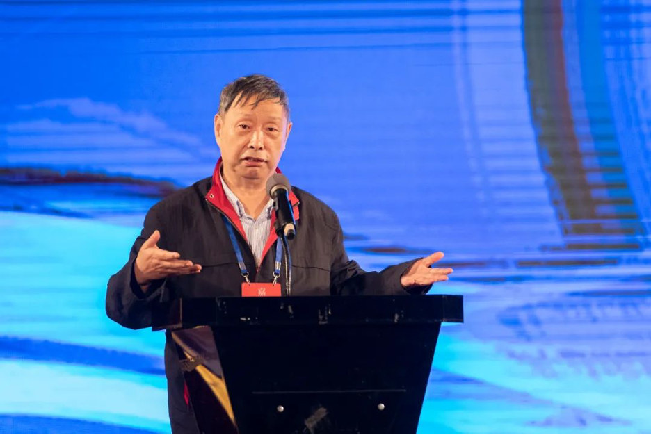 韩少功|“秀峰文学论坛”：王蒙、韩少功等共谈文学创作与研究的当代价值