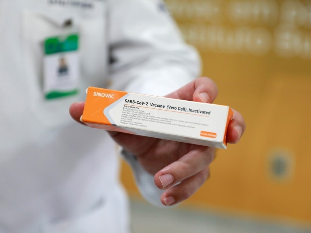 英媒：巴西官员宣布将使用中国新冠疫苗为全国接种_腾讯新闻