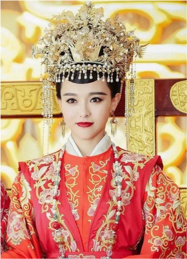 李未央的身份不过是太傅府庶女,为何能当皇后?