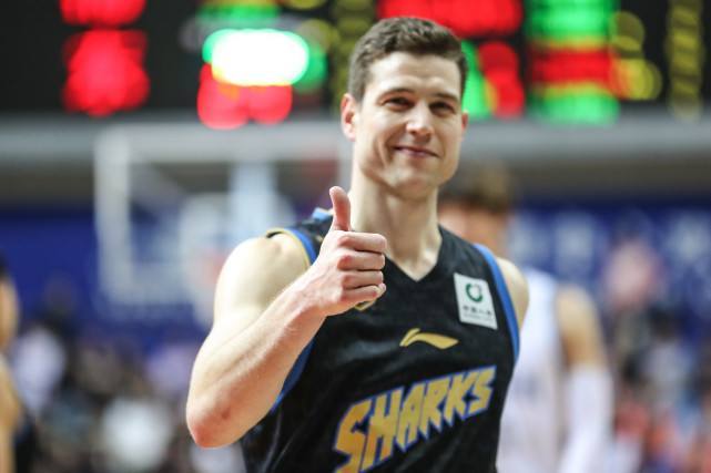 cba|22日CBA分析，深圳打北京从来不怯场，上海靠外援再下一城