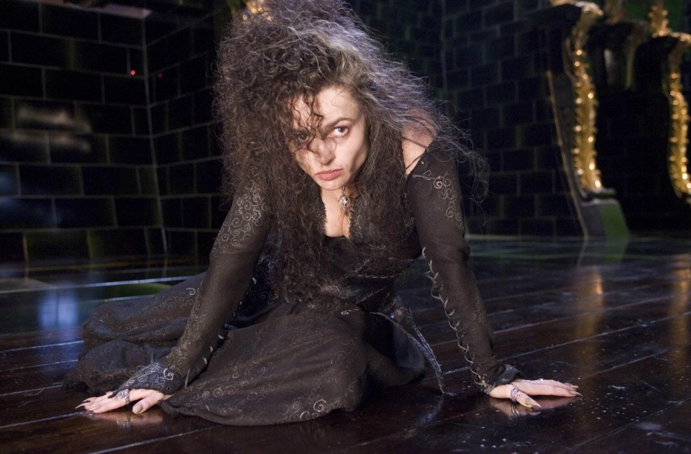 虽然很多人恨死了贝拉克里特斯,但不可否认,年轻时的她是个大美人