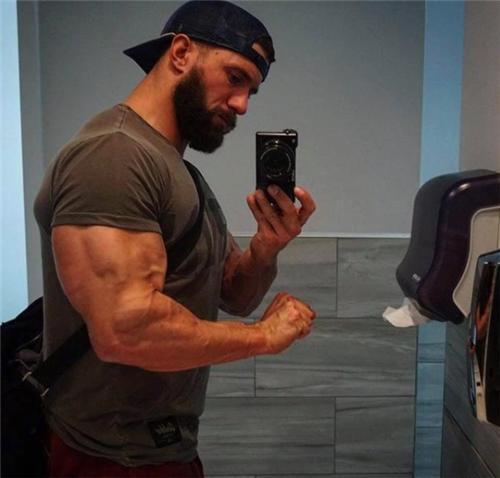 他是全球体脂最低的"健身猛男":坚持健身30年,打破了人类极限