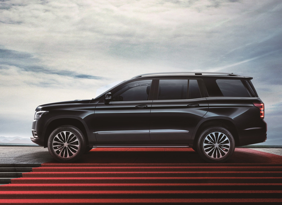 全时四驱|最不该被冷落的国产巨无霸，标配全时四驱，气场强过宝马X7，搭V8引擎