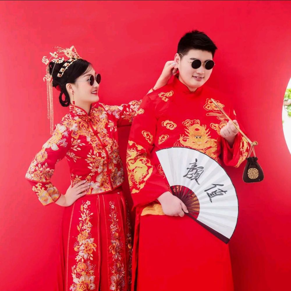 陈亚男|大衣哥儿媳陈亚男，15天涨粉240万，转型当网红的路走对了吗？