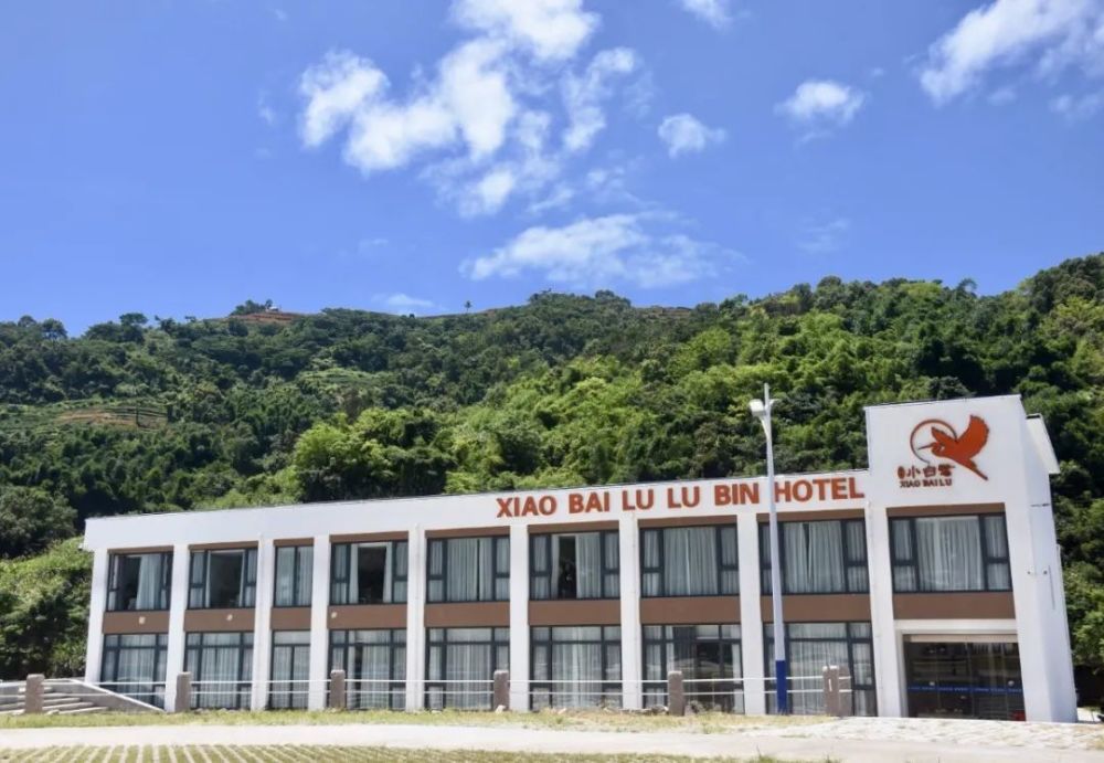 酒店民宿小白鹭拥有天然的海滨优势,色香味俱全的海鲜大餐一定能满足