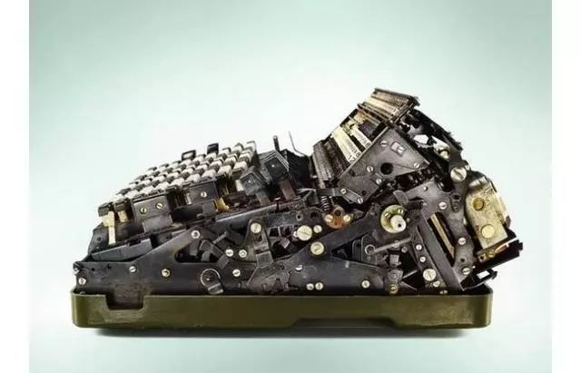 20世纪的黑科技有上万个零件复杂程度10个人9个看不懂