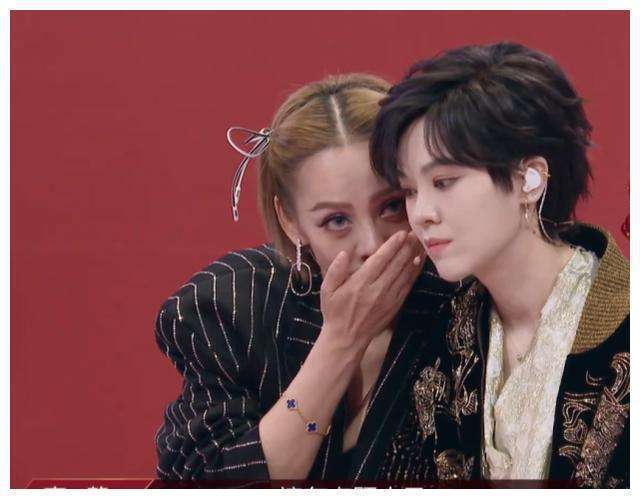 宁静|又闹别扭？张雨绮万茜等姐姐为团综换头像，唯独宁静一人无动于衷