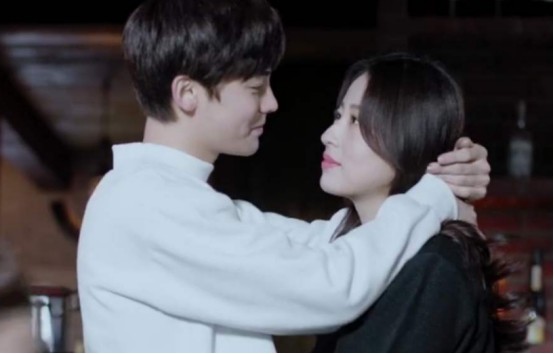 小魔仙出道的周雨彤曾和肖战北漂3年今成一线却自嘲