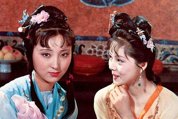 宝钗|林黛玉是怎么死的？宝钗一句话，逼黛玉以死明志：一抔净土掩风流