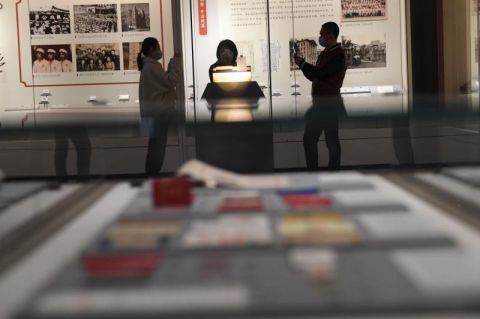 中国园林博物馆|中国园林博物馆展出“校徽上的大学记忆”