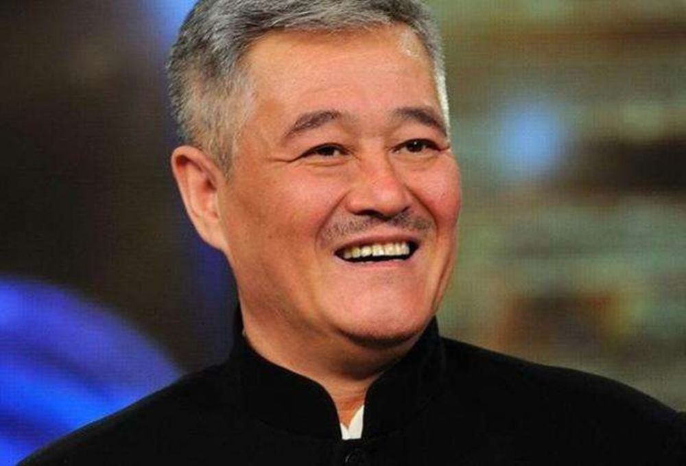 赵本山|赵本山儿子撞脸大衣哥儿子，如今一个是新晋网红，一个已是大老板