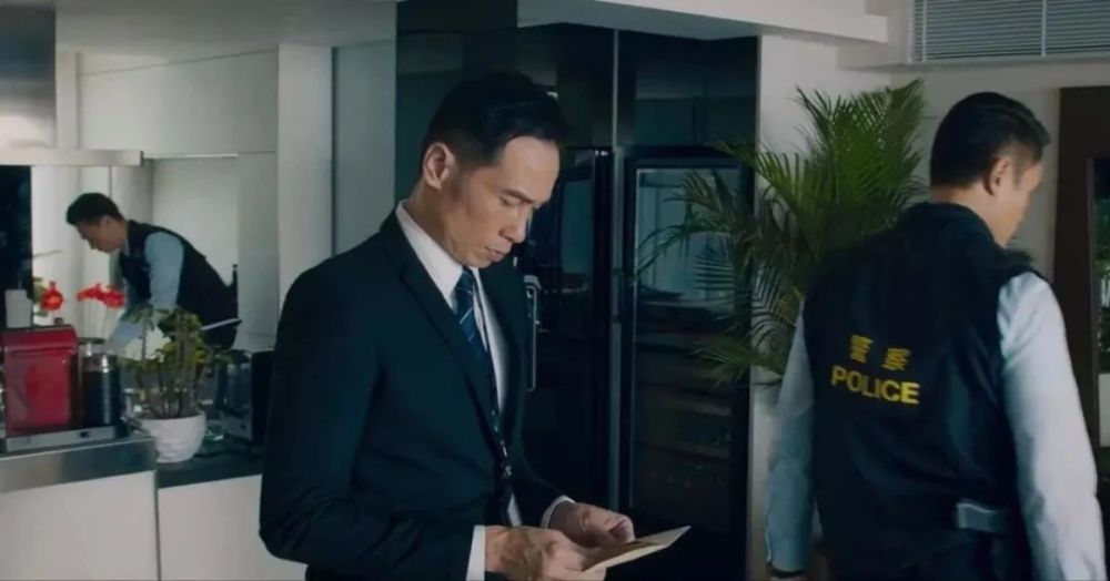 tvb|本应成为TVB王牌IP的“使徒宇宙”，为何会走向撕裂边缘？