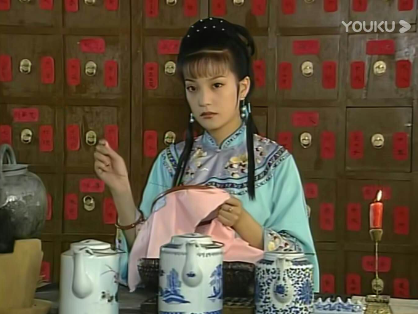 康熙微服私访记岳清儿的4个造型让我坚信赵薇更适合演紫薇