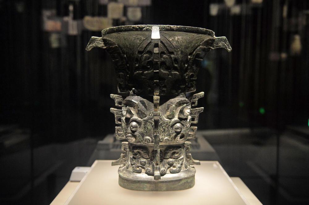 铭文|在废品店找出的文物，被专家认出底部122个铭文，立即成为国宝