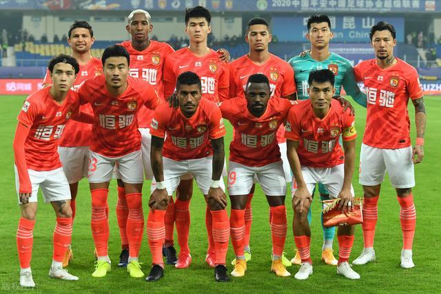 意外收获高准翼受伤之后催生广州恒大赛季最佳阵容