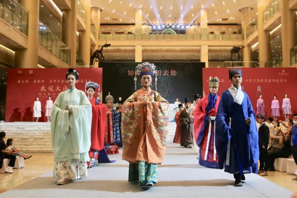 明朝|专访｜知来处，明去处，“衣冠大成”重现大明风华