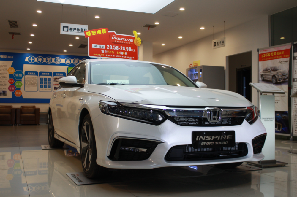 探店东风本田4s店:思域终于有优惠了?下手前看看购买建议_腾讯新闻