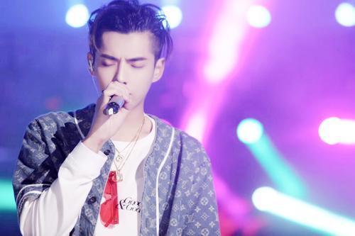 华晨宇|原创单曲收藏量排行榜：华晨宇第三、蔡徐坤第五、张艺兴第六