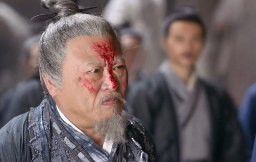 当年我师祖木灵子以七伤拳威震天下,名扬四海,寿至九十一岁,怎说会