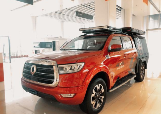 其中就包括一款旅装炮,也就是基于长城炮皮卡车改造而来的旅行版房车