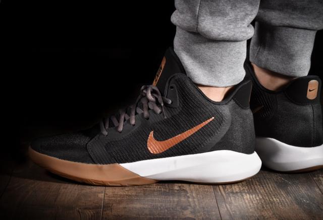 nikeprecision3现阶段性价比最高的实战球鞋