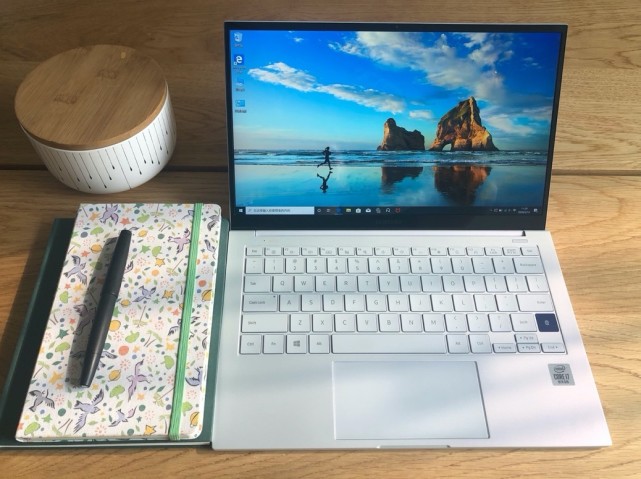 三星galaxybookion上手体验把轻薄本做到了极致