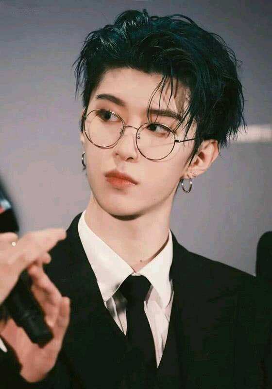 范丞丞|范丞丞节目录制现场突发事故！粉丝摔伤被救治，发文还原现场感谢范丞丞帮助