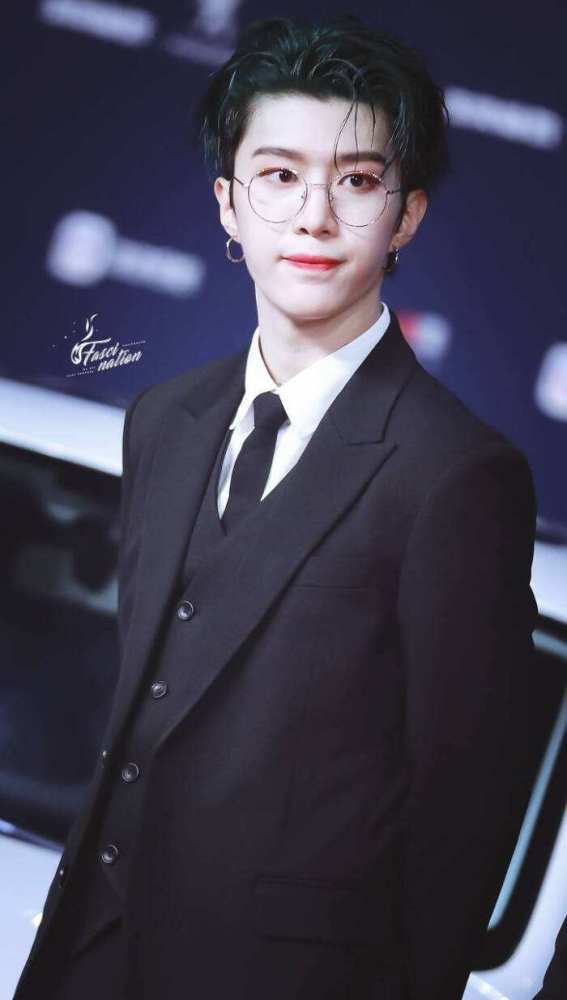 范丞丞|范丞丞节目录制现场突发事故！粉丝摔伤被救治，发文还原现场感谢范丞丞帮助