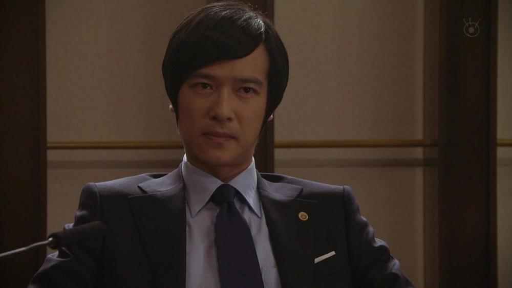 迷倒万千少女47岁堺雅人的浪漫狗仔跟拍结果看了1天书