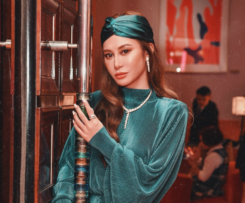 出生便是顶级名媛,爸妈都是顶级富豪,林心儿才是现实版的"顾里"_腾讯