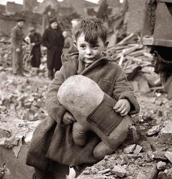 战争到底有多残酷,这张照片里的人一共杀害775人_腾讯新闻