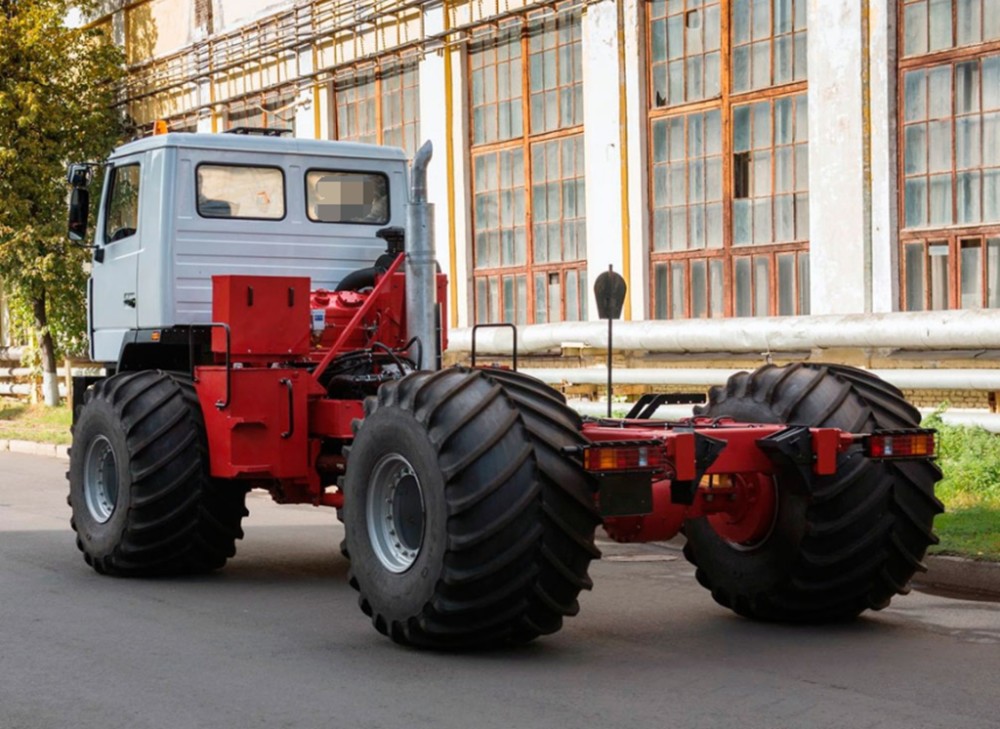 亚马尔v-4全地形车 战斗民族在远北的主要运输工具