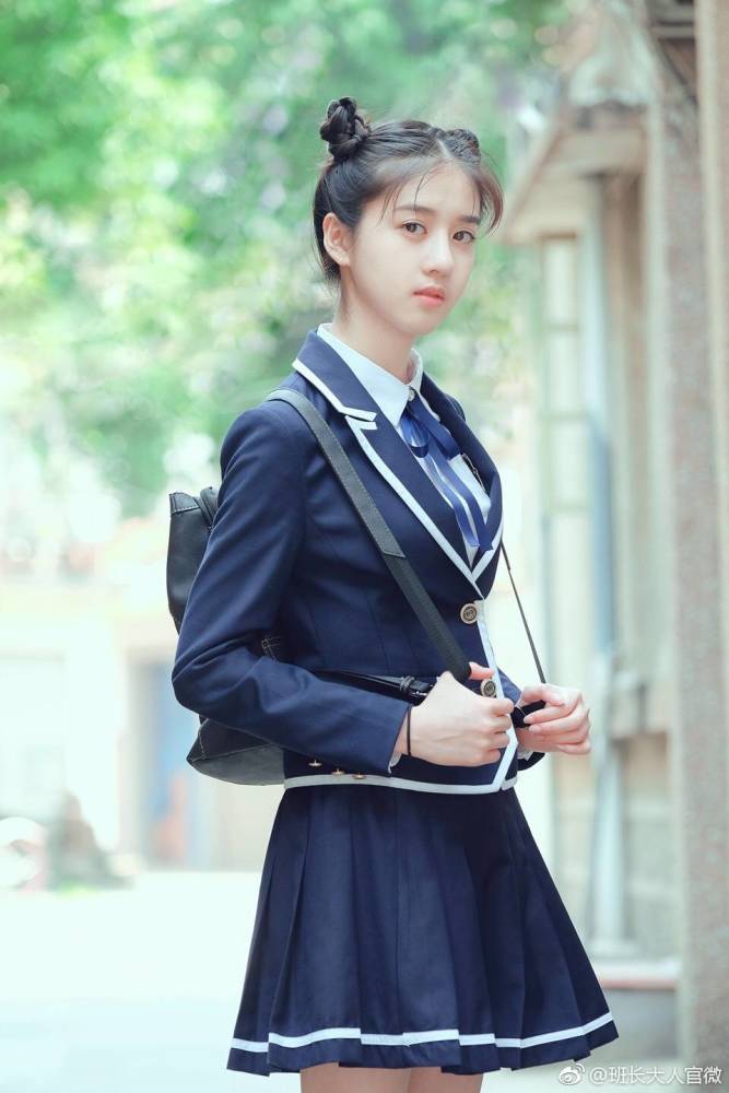 95后小花校服造型哪位符合你心目中的校花人选