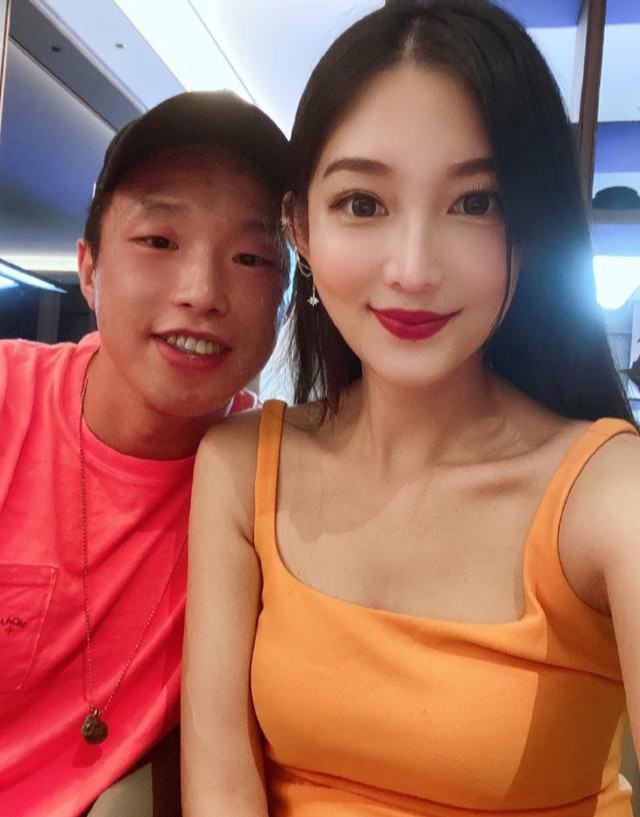 德云社烧饼妻子怀二胎让人羡慕观众喊话这次一定要像嫂子