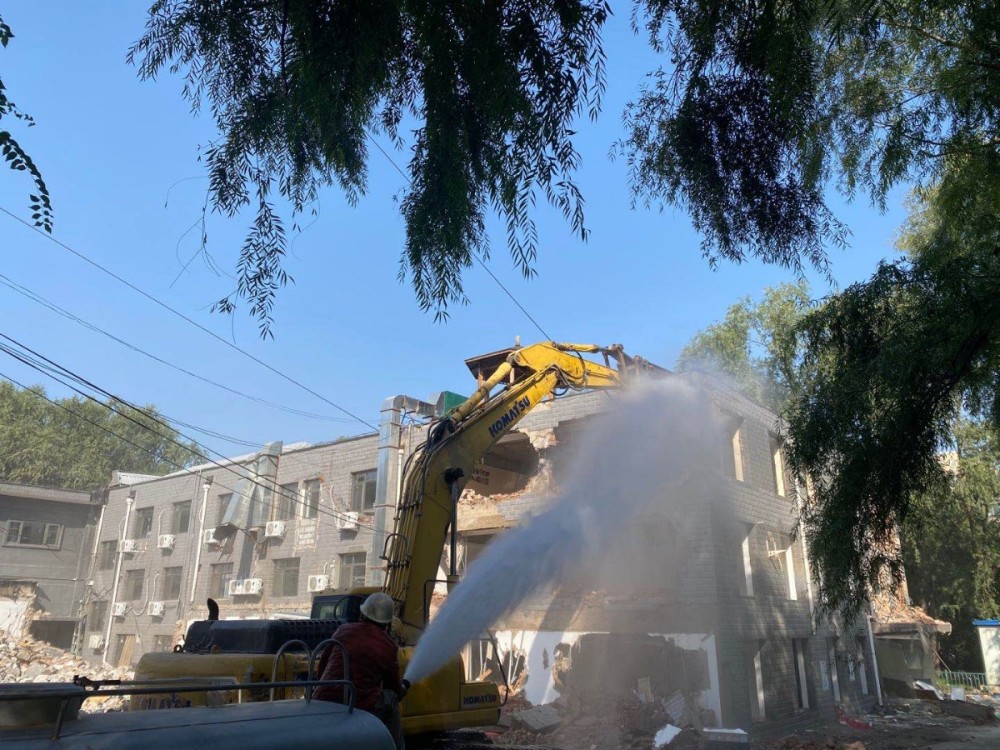 管理所|河道管理所3000平方米违建用于商业经营，拆！