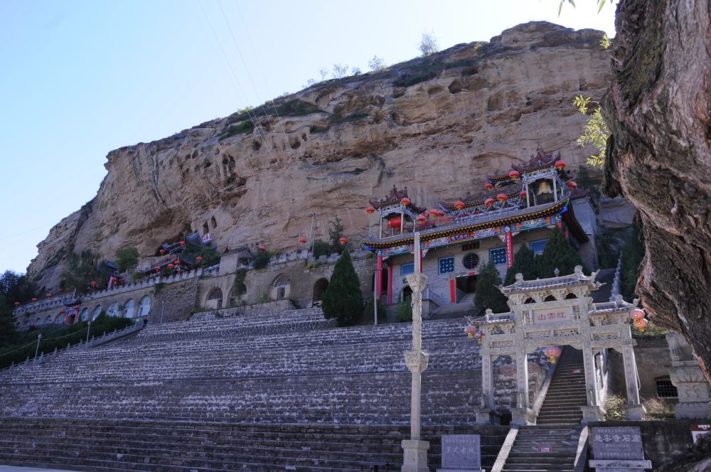 自驾榆林,意外发现一座悬崖上的"罗兀城",三面悬空好壮观