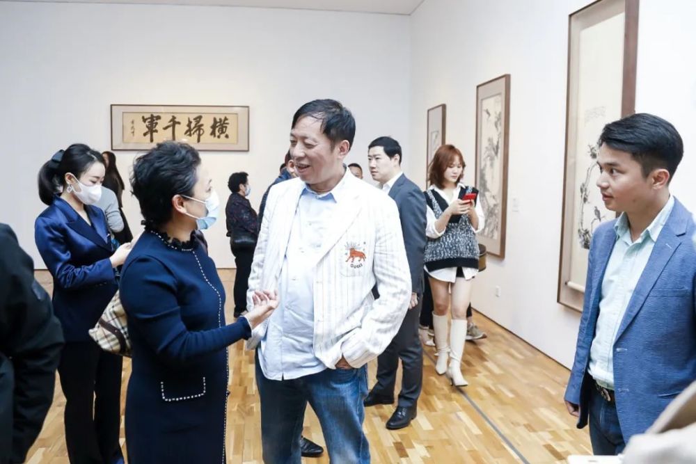 翕兮看展刘益谦写给兄弟叶茂中的书画首展