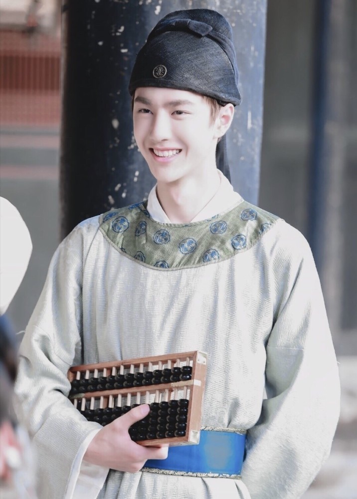 宋茜|宋茜粉丝急了，不满《风起洛阳》是三番女主，下场撕番王一博