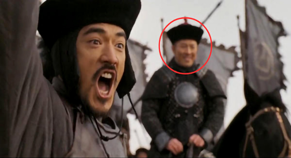 穿帮镜头|影视剧穿帮镜头，拍战争戏演员笑场，杨过断了哪条胳膊？