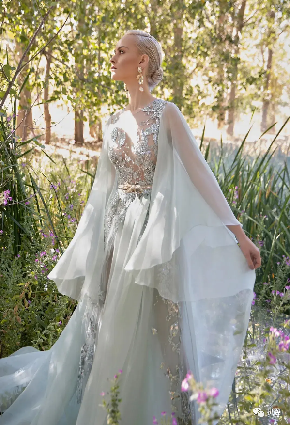 白冰|她到底是受欺负了，还是活该被嘲？