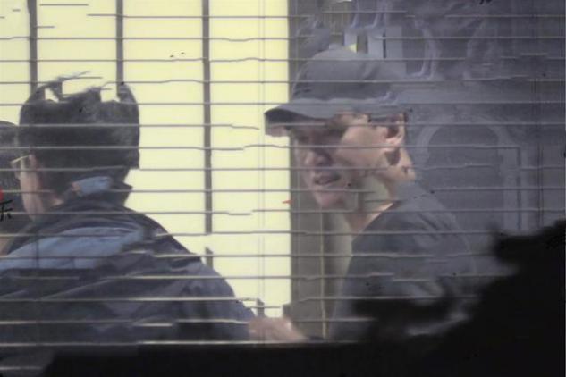 李亚鹏|网友吃饭偶遇李亚鹏，对方还主动来敬酒！身边跟随一孕妇引猜测