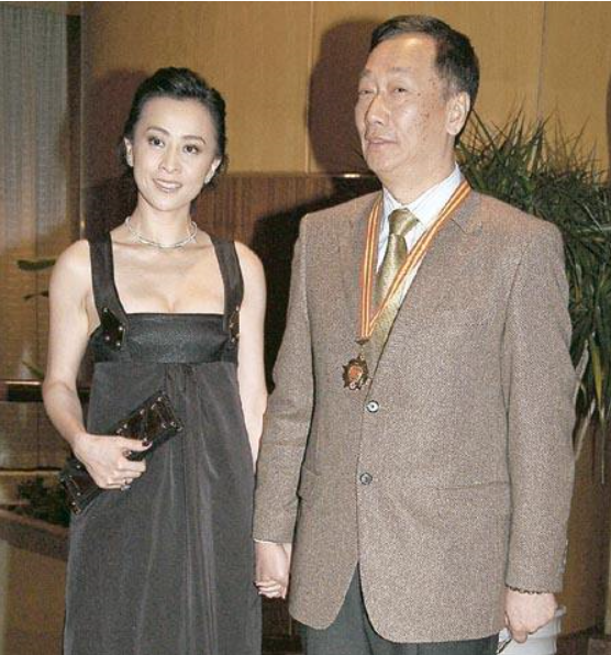 刘嘉玲|关之琳和刘嘉玲，诡异的闺蜜情