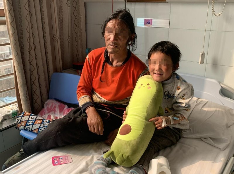 最小的1岁,32名西藏先心病患儿来济南免费治疗