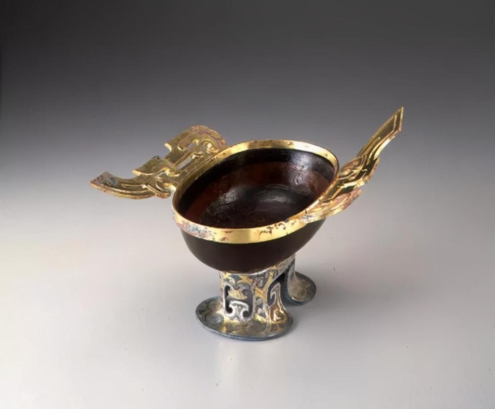 博物馆|美秀博物馆中，有一顶汉代金皇冠，很多人说是赝品，其实它是真货