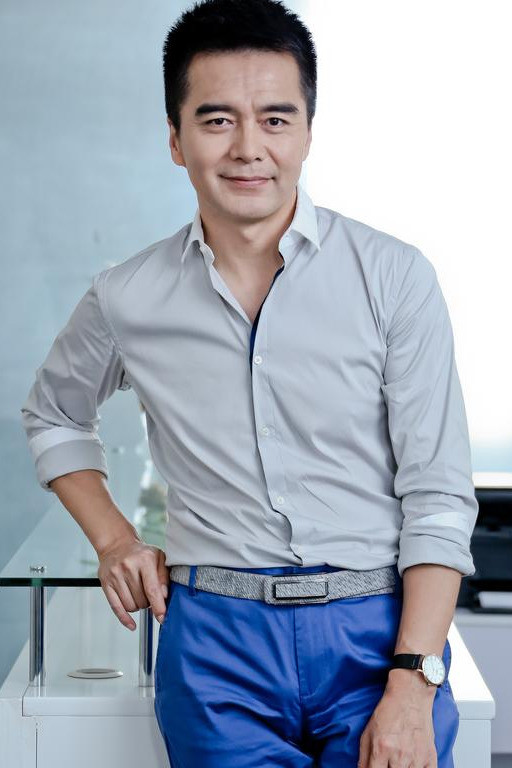 "师奶杀手"的风情岁月,许亚军的复杂情史|黄建萍|许亚军|张晞